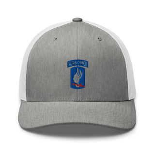 Wombats 19106306 Retro Trucker Hat | Yupoong 6606
