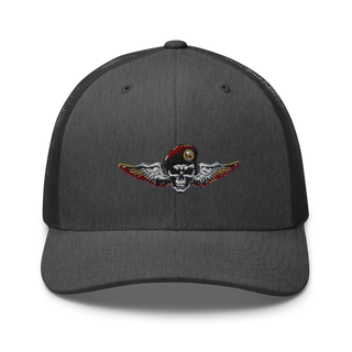 Paracaidistas 1944994 Retro Trucker Hat | Yupoong 6606