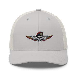 Paracaidistas 1944994 Retro Trucker Hat | Yupoong 6606